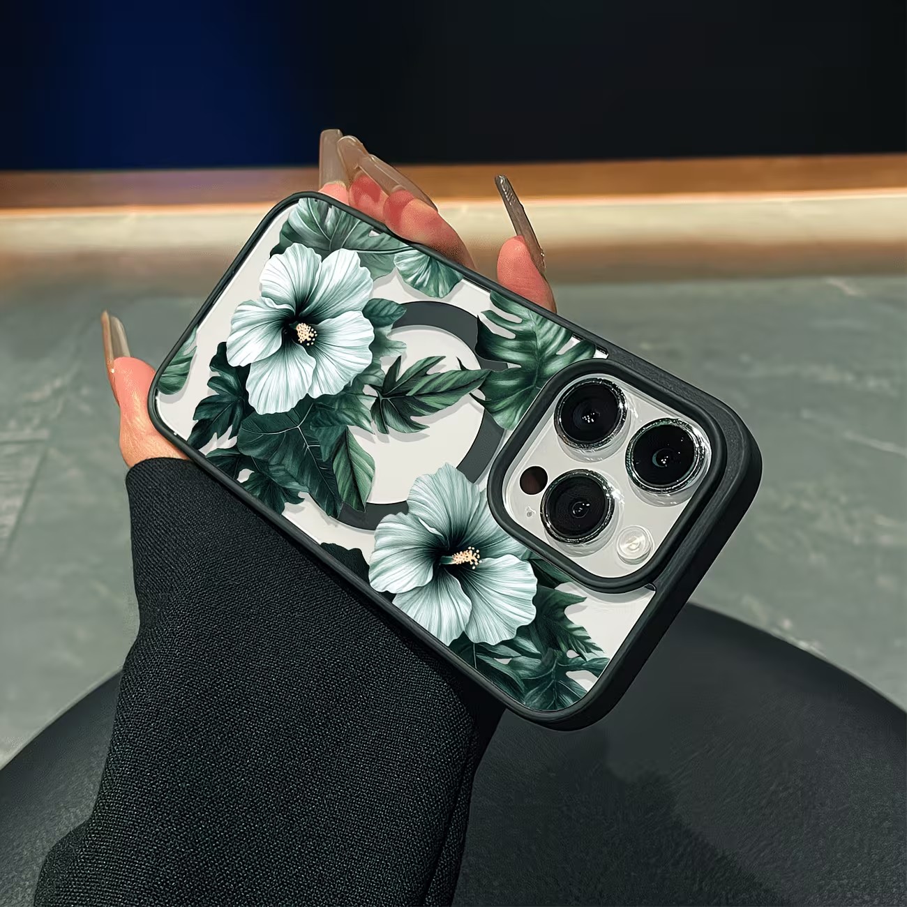 Green Floral Print Phone Case  - огляд і ціна Phone Cases Otterbox